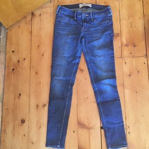 Hollister jeans